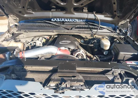 2003 Chevrolet Silverado 1500 Ls из США, поврежденный, VIN 2GCEC19VX31180811